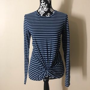 Universal Thread | Gather Tee